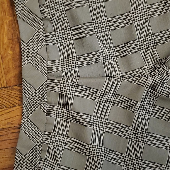 EMPORIO ARMANI Women's Gray/Black/White Glen Plaid Pants in size 8 (42 European) - Picture 8 of 9
